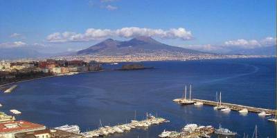 NAPOLI TRA TERRA & MARE : Tour in barca